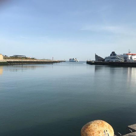 Le Bien Venue Chez Vous Leilighet Calais Eksteriør bilde