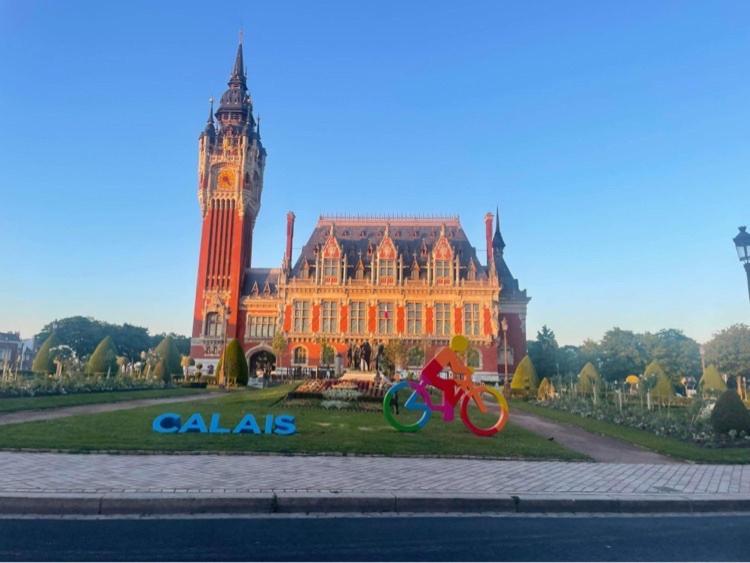 Le Bien Venue Chez Vous Leilighet Calais Eksteriør bilde